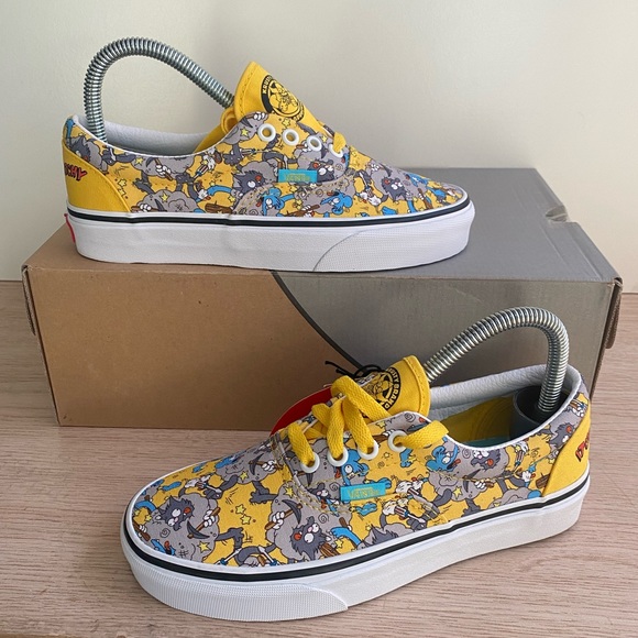 Vans x Simpsons Itchy and Scratchy Old Skool Sneakers
NWT- M 4.5 - W 6 - Picture 4 of 15